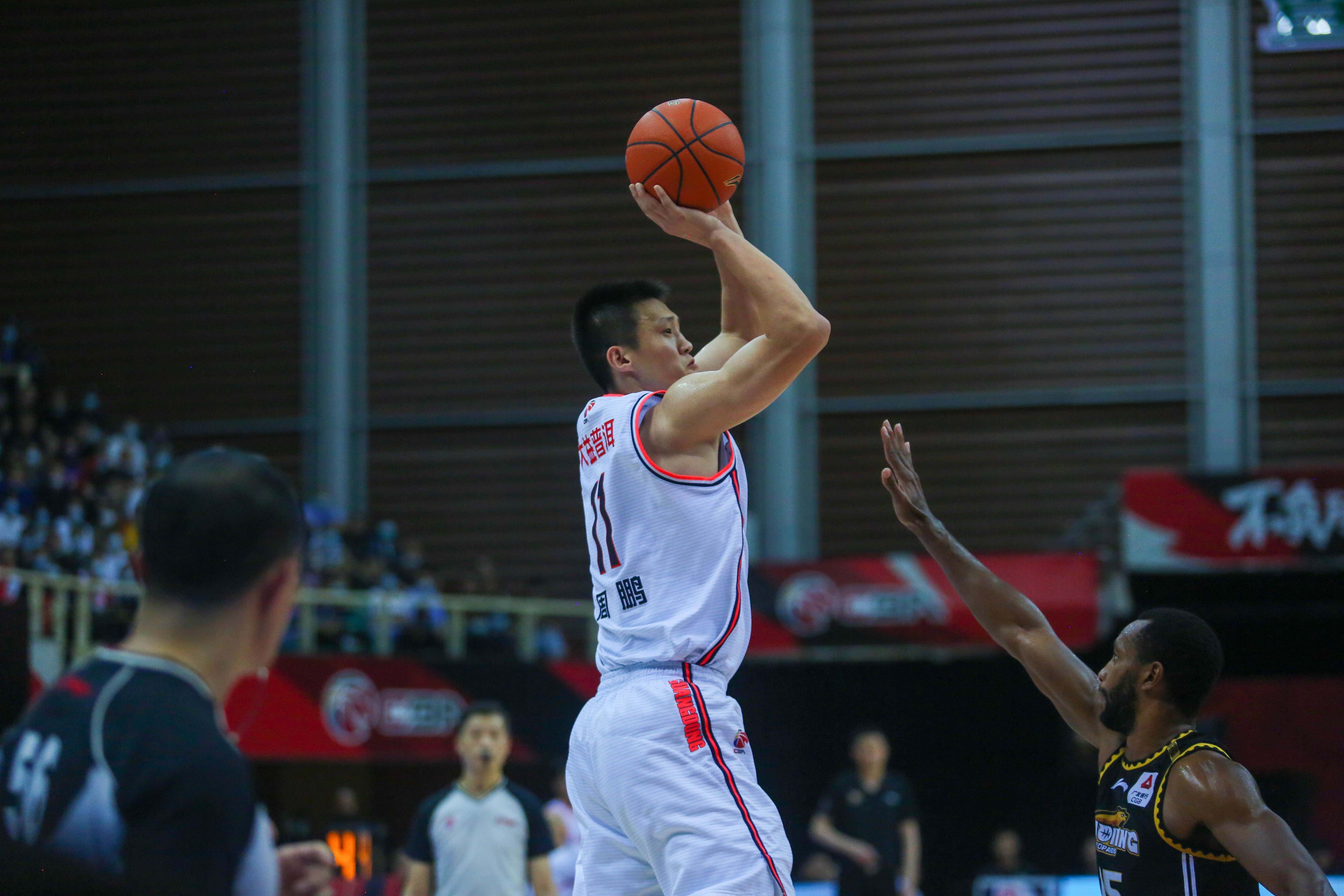 德州扑克-关于黑龙江男篮雄心勃发,引领开局胜利的信息